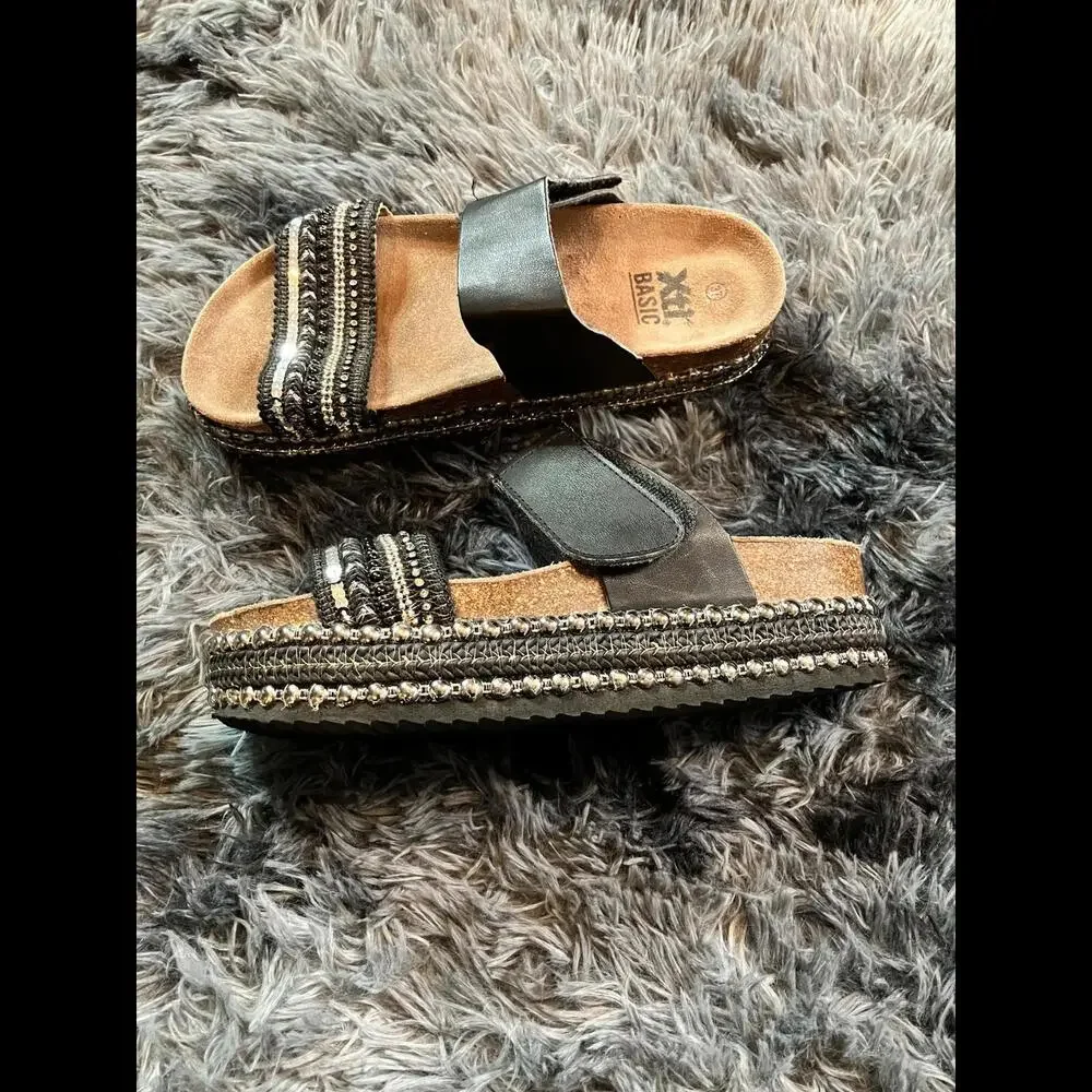 XTI Basic‎ Stylish Black Slides with Decorative Straps Size 6.5
